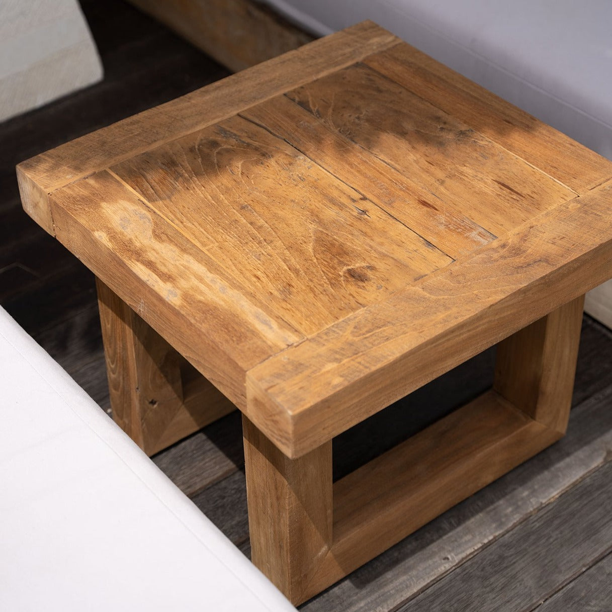 La Table D'Appoint En Teck Recyclé - Naturel