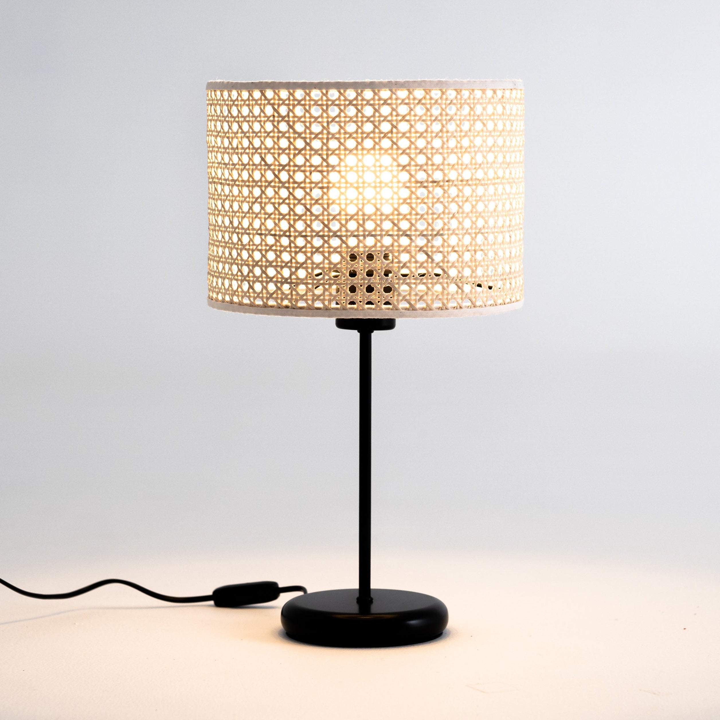 FLETE Table Lamp Black