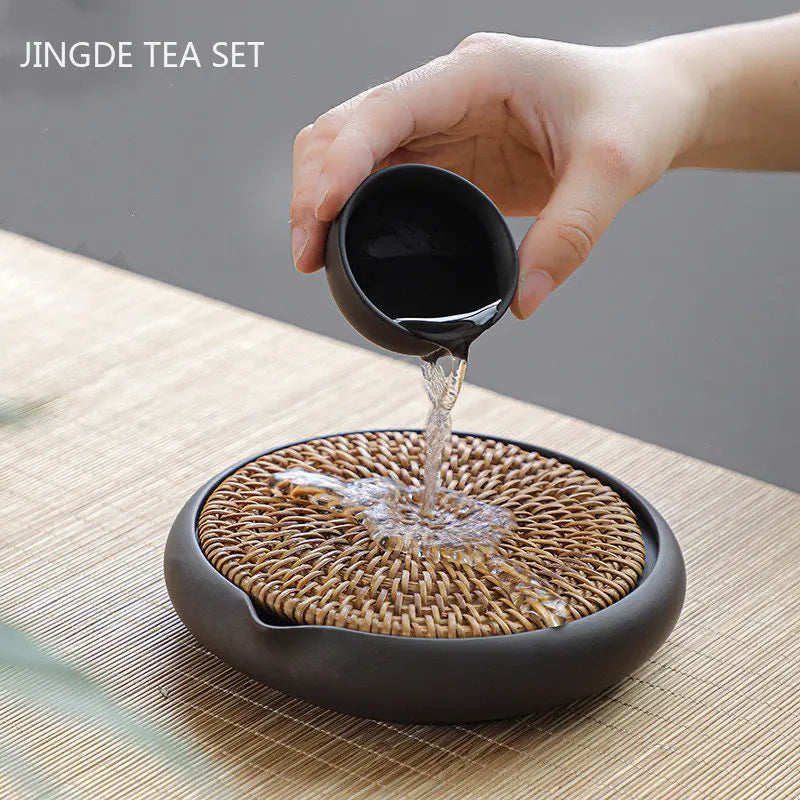 Plateau à thé en rotin tressé à la main