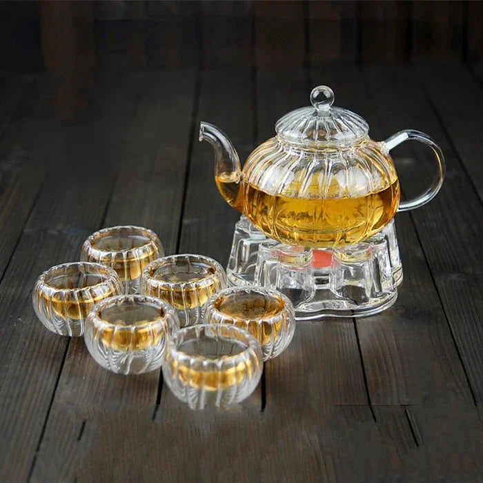 Théière en verre avec infuseur en forme de citrouille