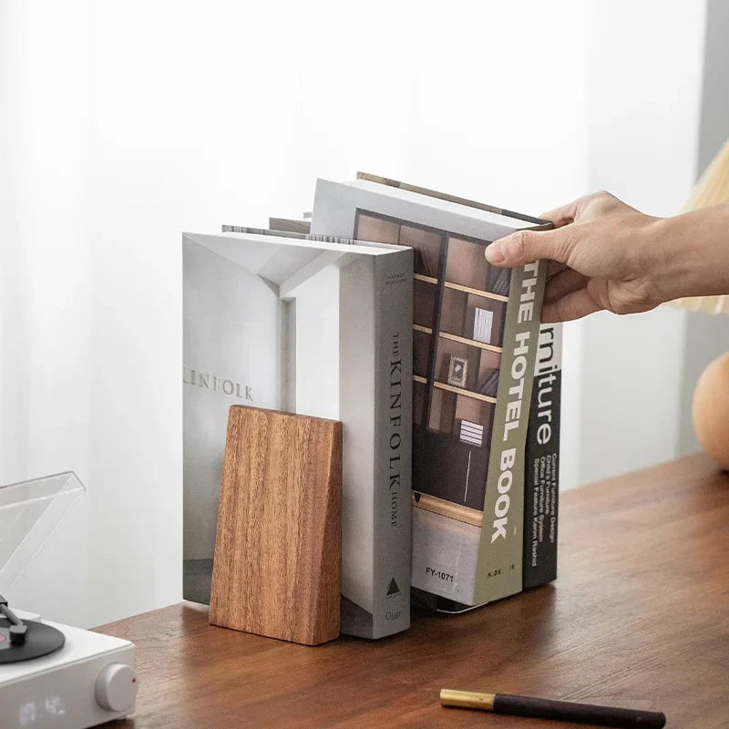 Serre-livres en bois simple