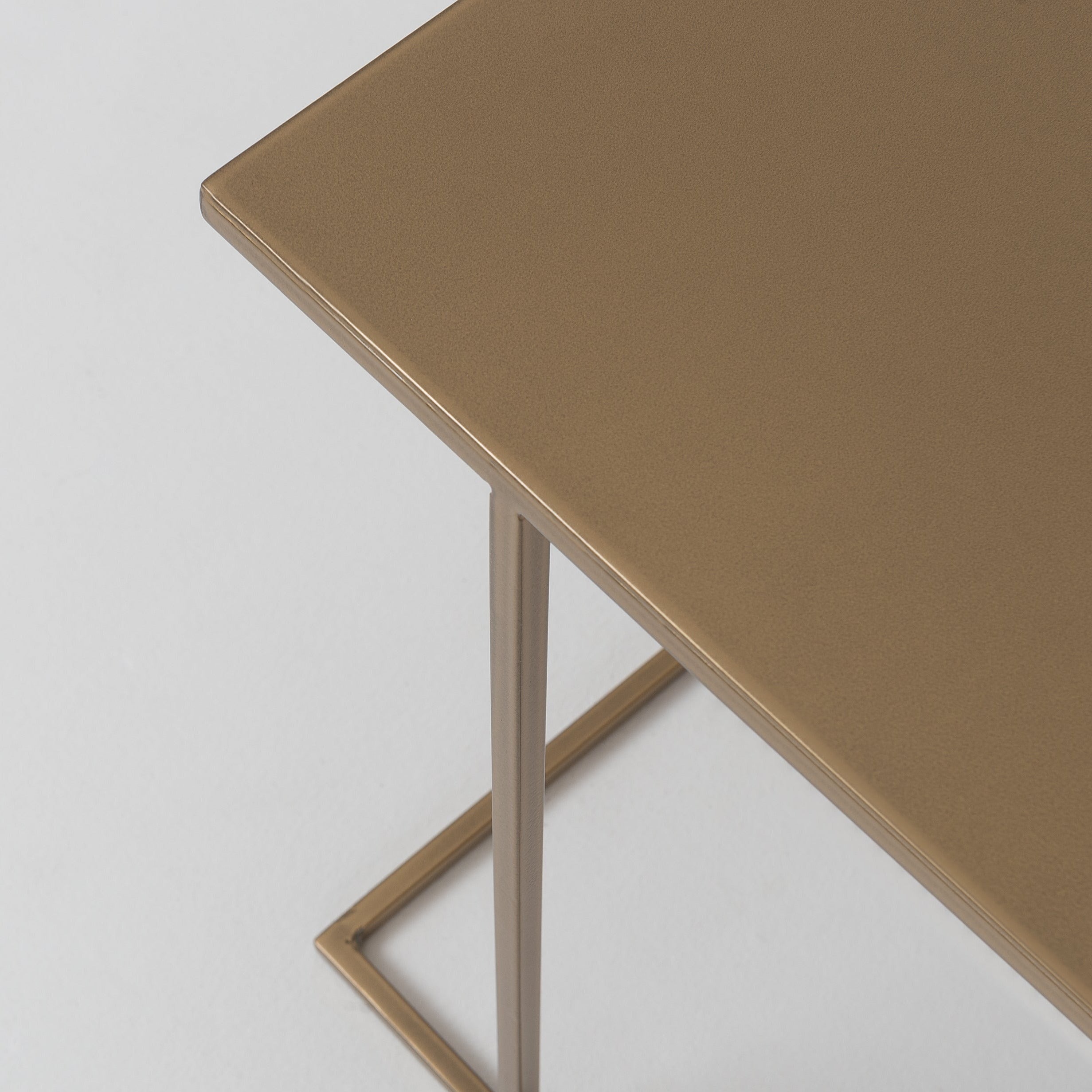 WALT Coffee Table 80 Metal Gold Close View