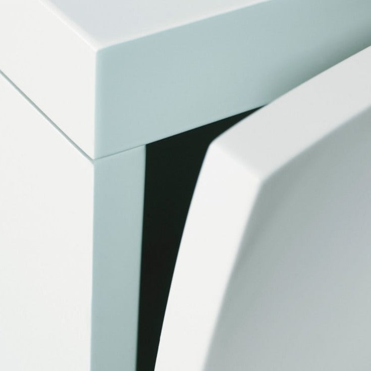 MRS BILL Cabinet macro view with door detail