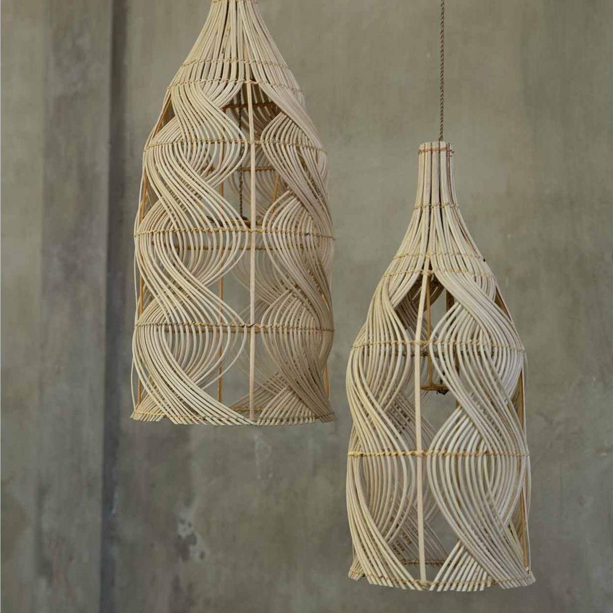 THE GARAFFA Pendant Lamp both of pendants, interior view