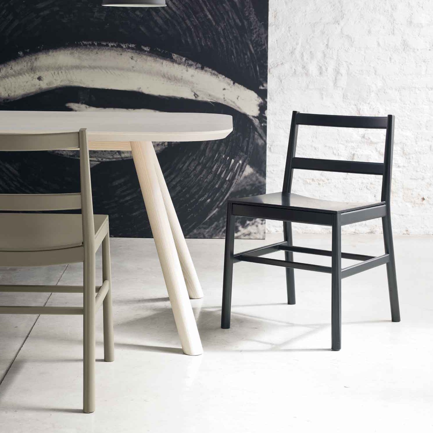 JULIE LE Chair beech wood frame interior view with table and chair