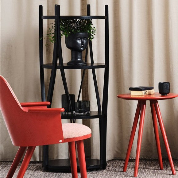 SANDER Chair F21 red chair and red table interior view