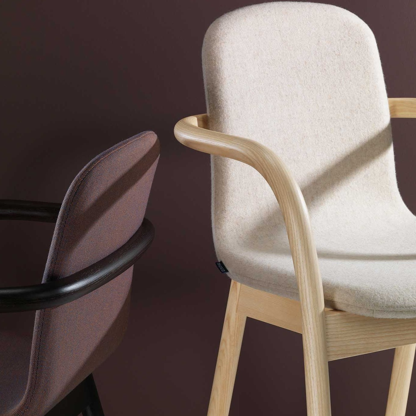 HUG ARMCHAIR Natural Ash-Gabriel Luna 2 interior side view