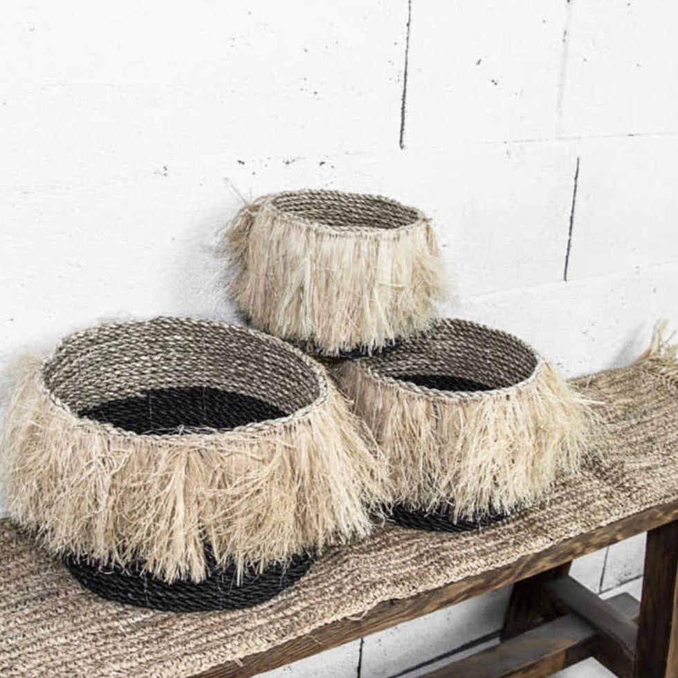 THE ALOHA Basket Set of 3 black, outdoor view