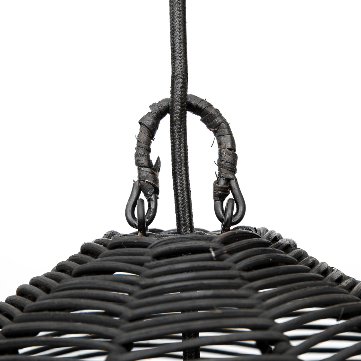 THE BALA Pendant Black top detail view