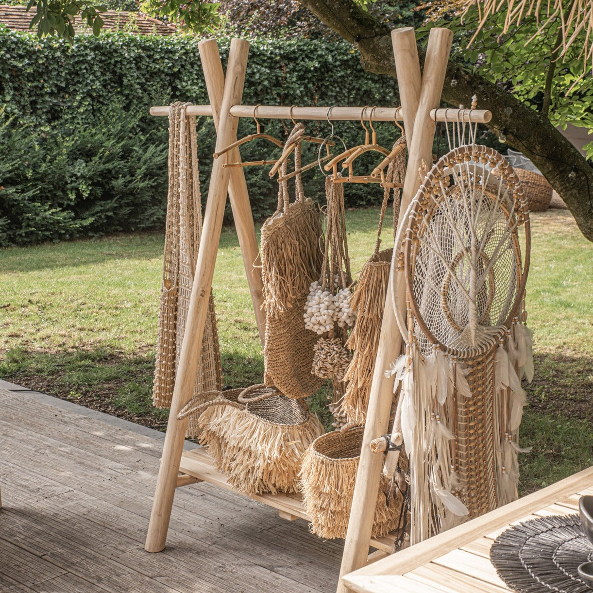 THE CLOTH Rack Natural outdoor view