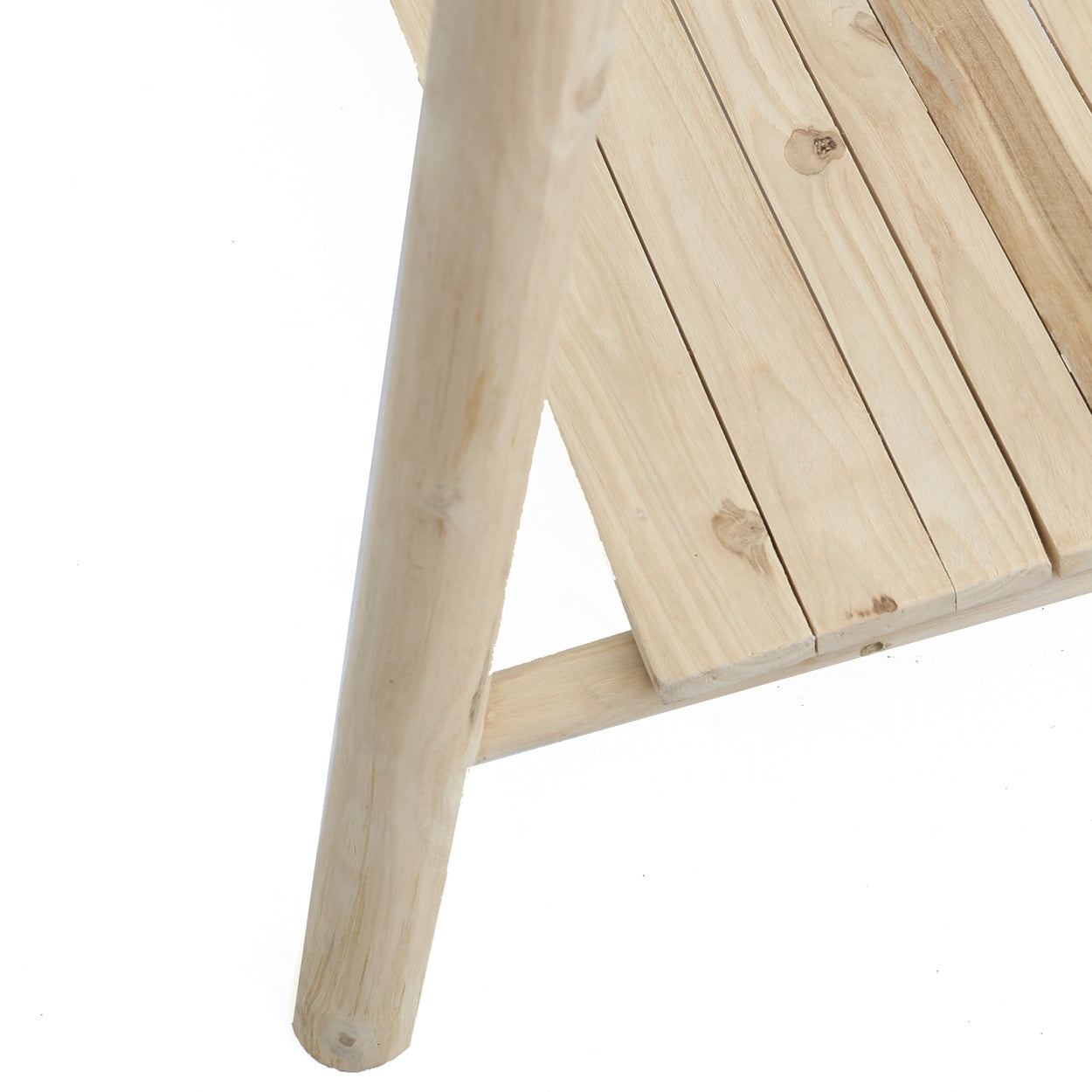 THE CLOTH Rack Natural base detail