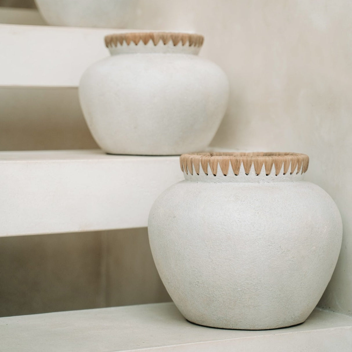 THE STYLY Vase white interior view