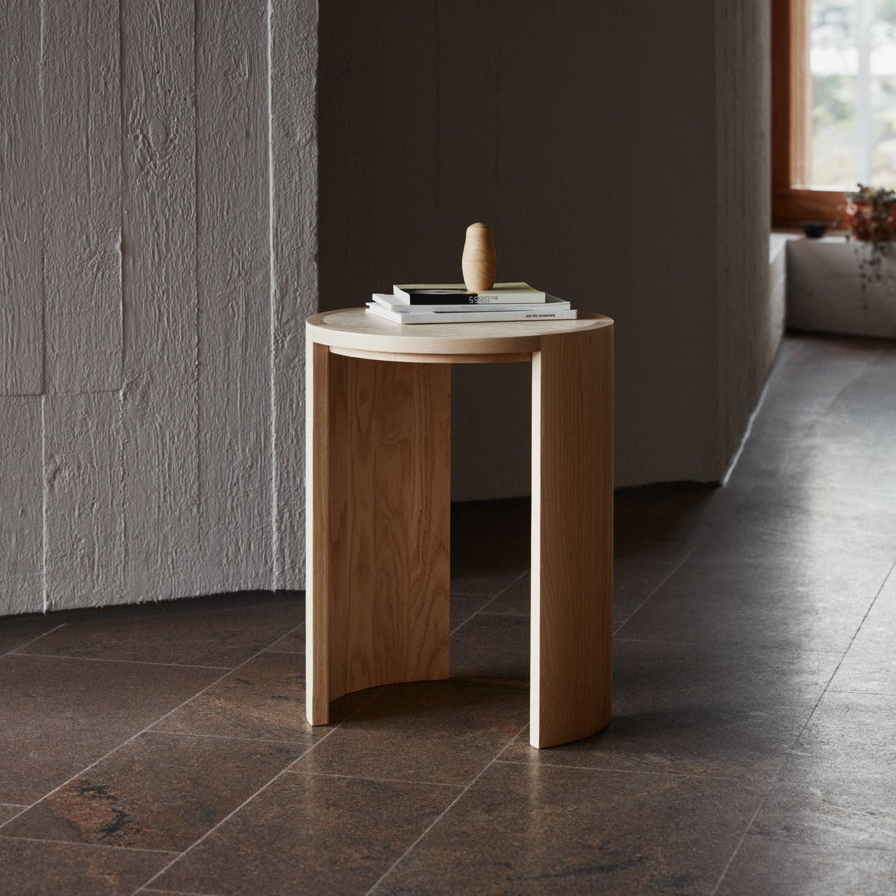 AIRISTO Side Table, Stool Natural Ash Interior View