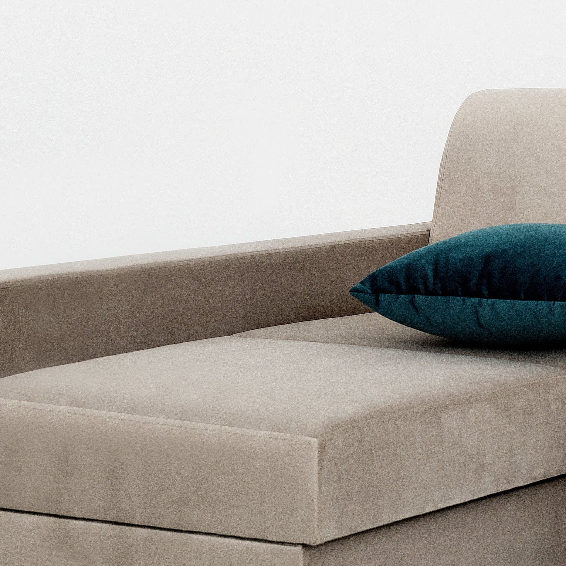 STABLE Corner Sofa Left upholstery colour with pillow