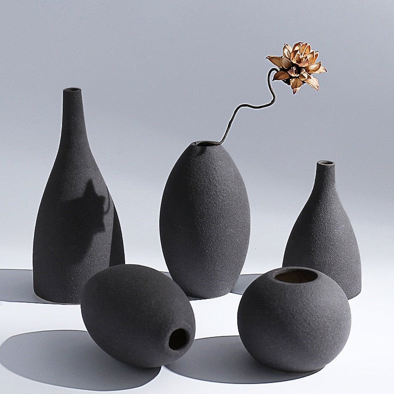 Vases à fleurs en céramique artisanale