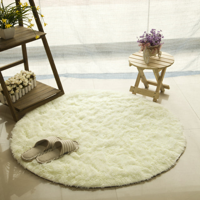 Tapis rond en peluche pour le salon