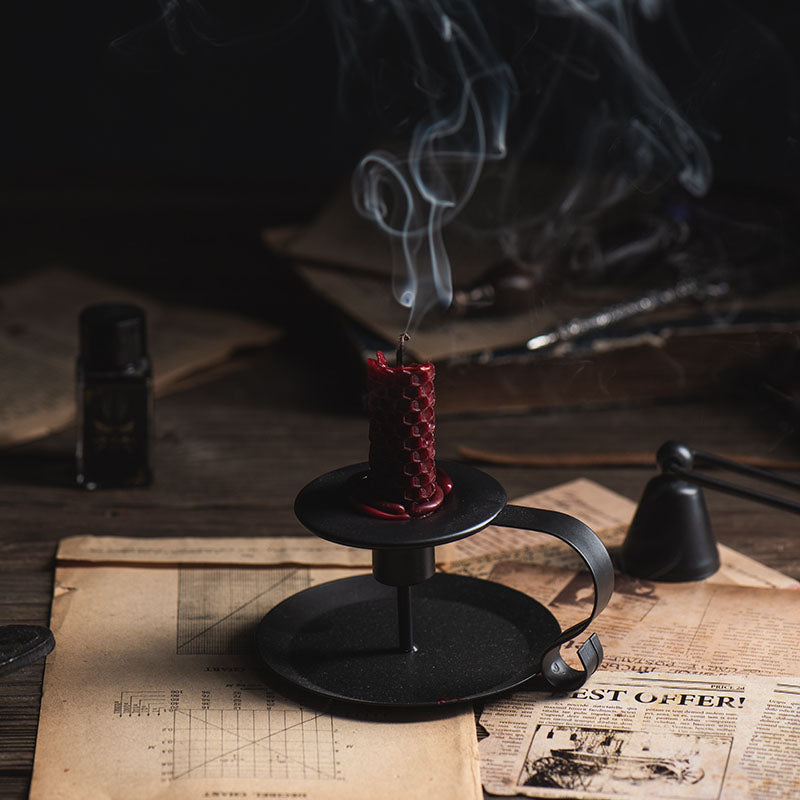 Bougeoir en fer noir mat pour bougie conique
