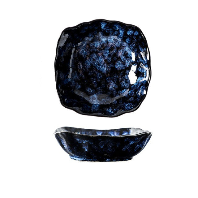 Assiettes et bols en céramique bleus style rétro japonais