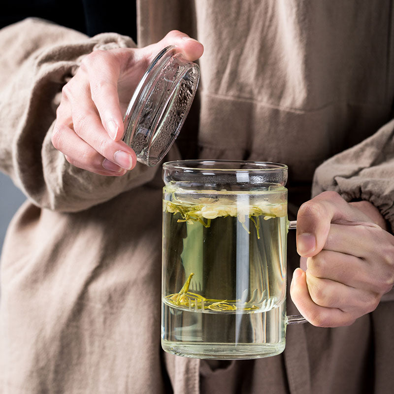 Tasse en verre avec infuseur à thé