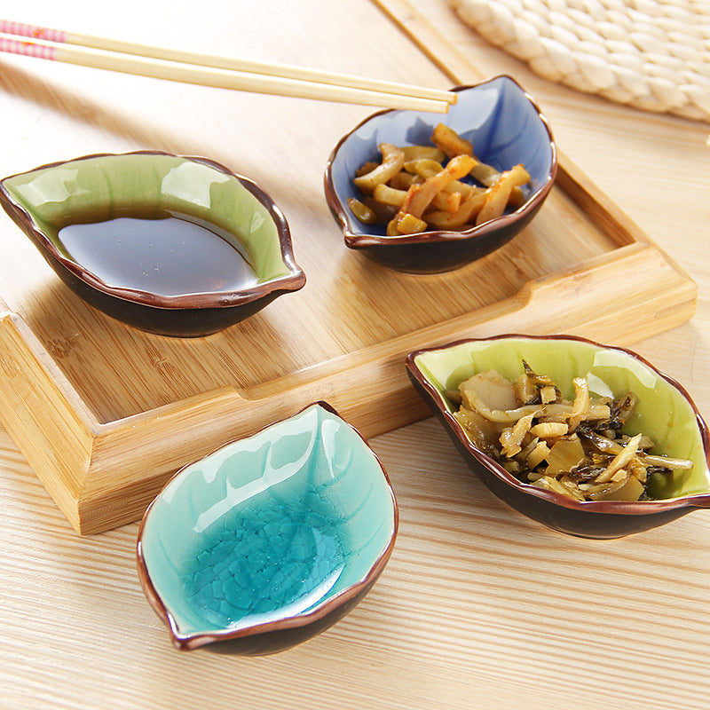 Soucoupe en céramique émaillée à feuilles japonaises