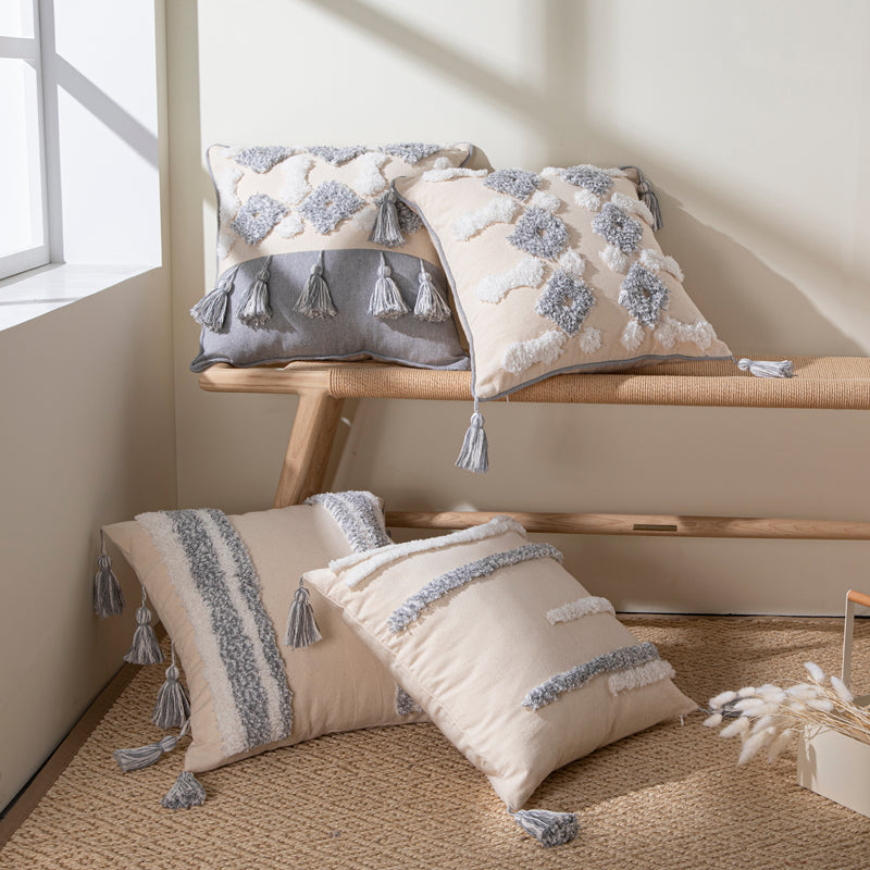 DURABLE GREY Housse de coussin en coton et lin avec pompons