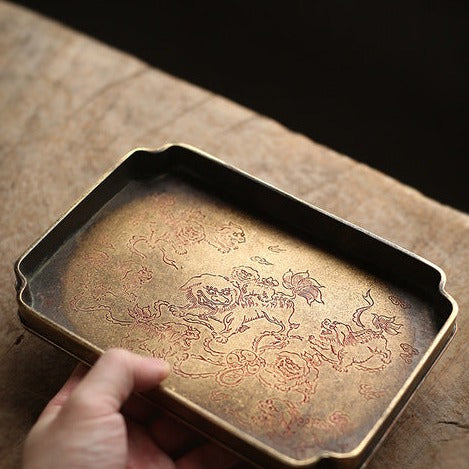Pot en laiton peint imitation bronze