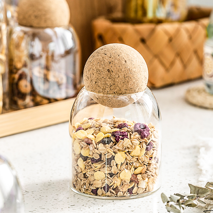 Bouteille de stockage transparente avec bouchon scellé