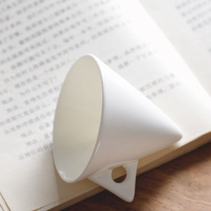 Tasse à expresso en céramique blanche