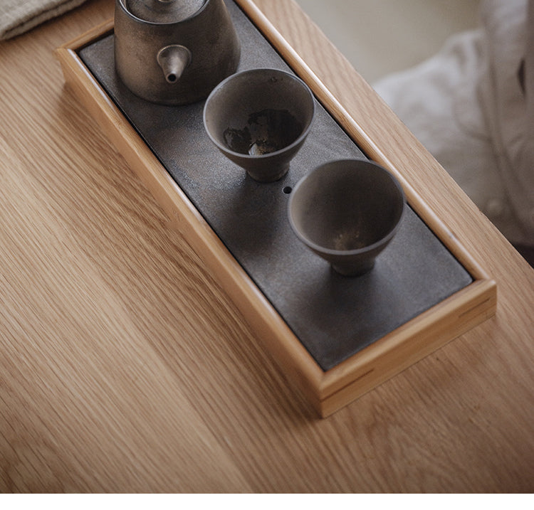 Plateaux à thé en céramique et bambou