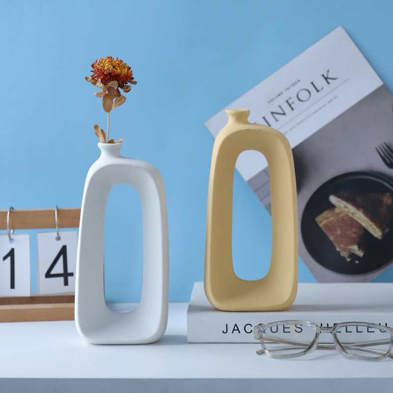 Vase à fleurs en céramique moderne et élégant