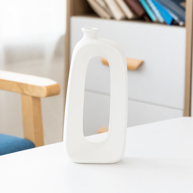 Vase à fleurs en céramique moderne et élégant