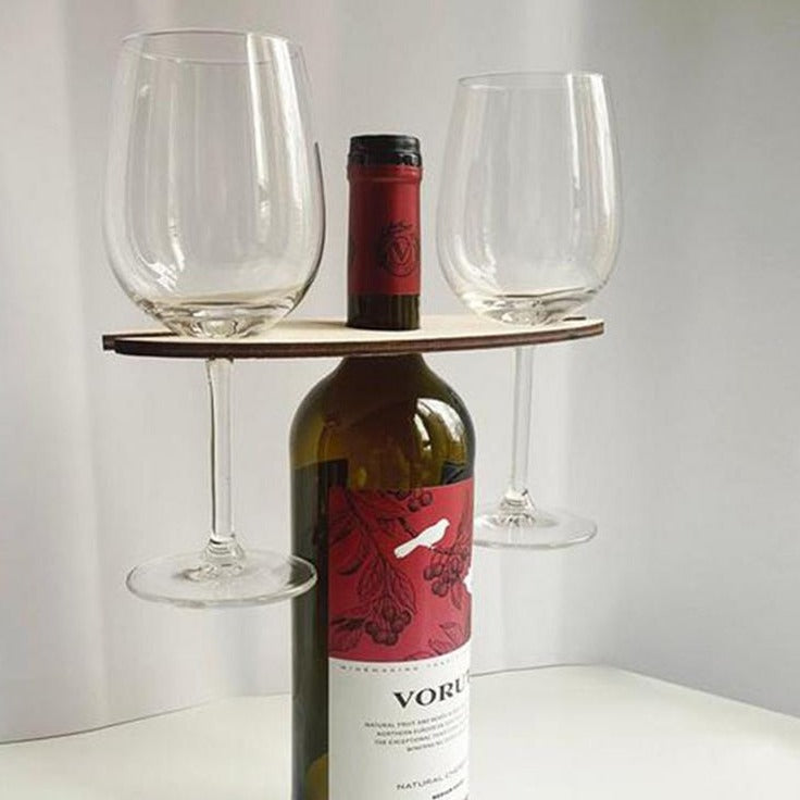Bouteille de vin en bois et porte-verre