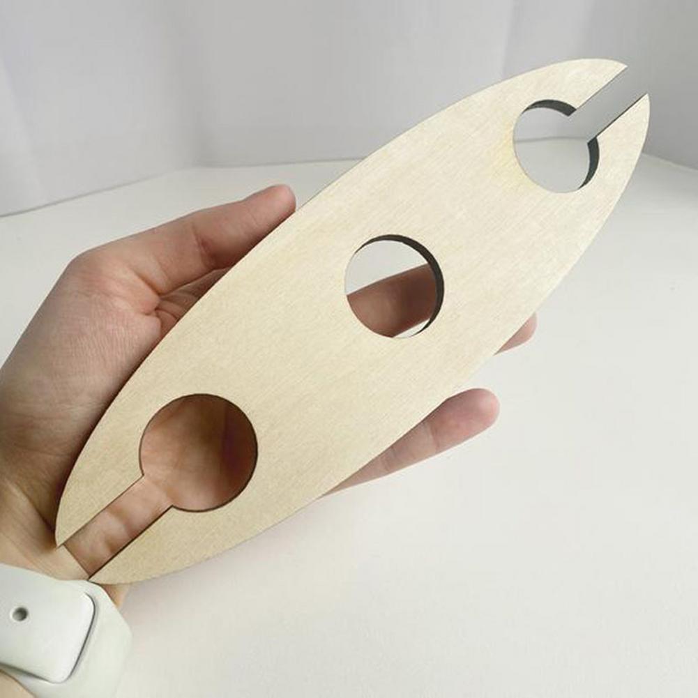 Bouteille de vin en bois et porte-verre