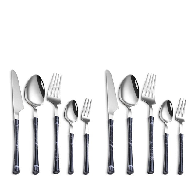 Ensemble de couverts élégants en acier inoxydable