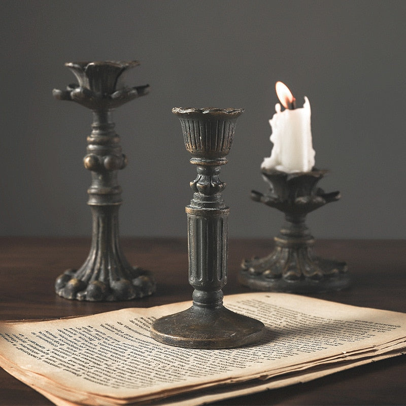 Antique Exquisite Sculpture Bougeoirs