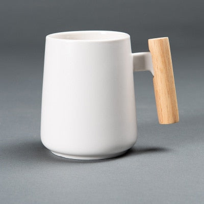 Tasse à café en céramique de style nordique avec poignée en bois