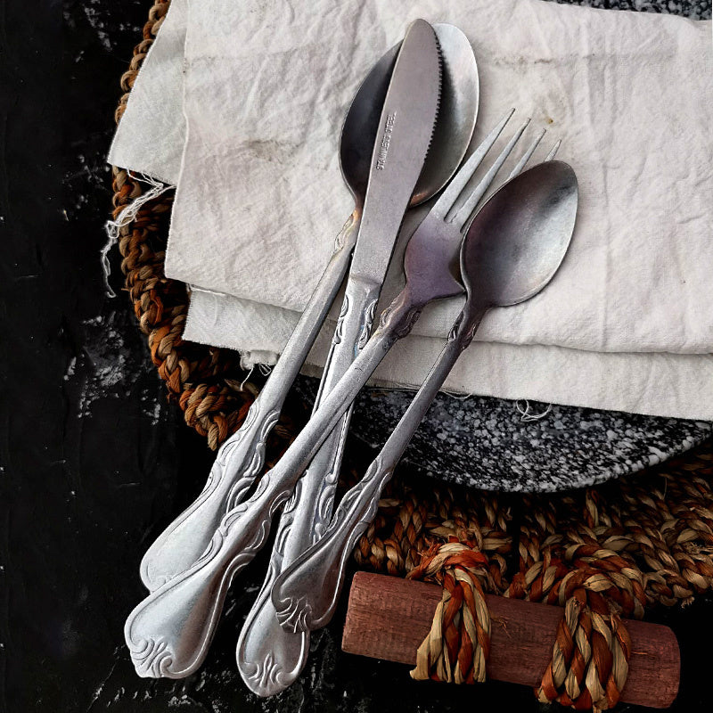 Ensemble de vaisselle rétro en acier inoxydable