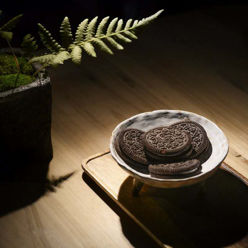 Assiette à Dessert Ronde en Céramique avec Pieds