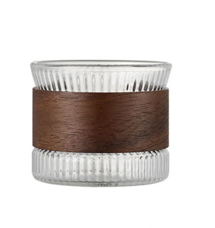 Tasse à café en verre avec support en noyer