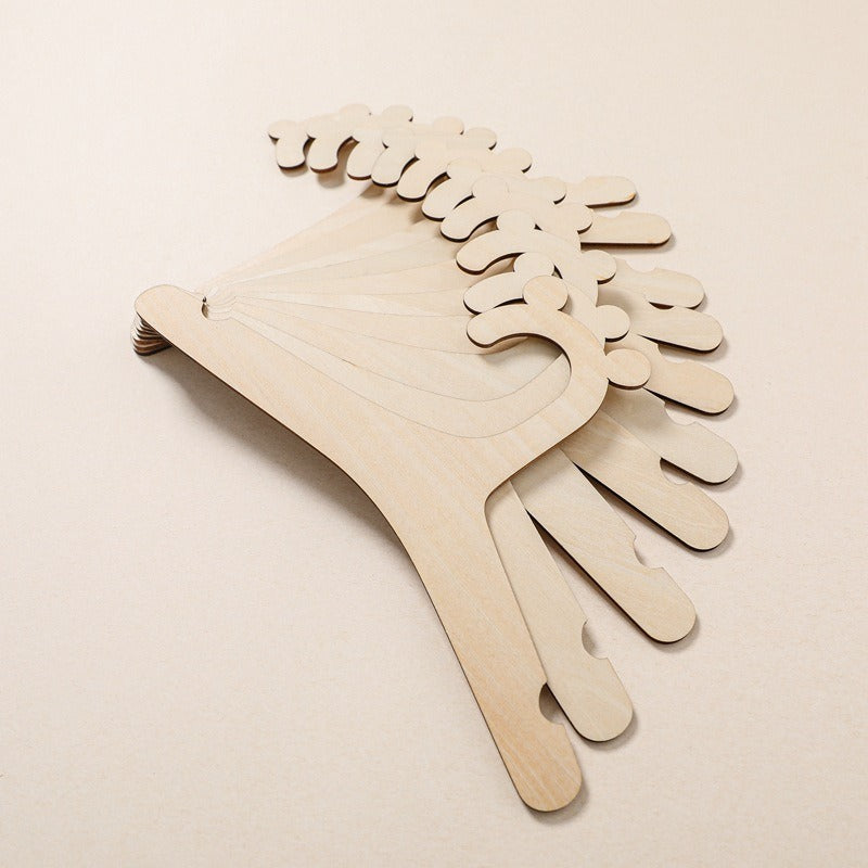 Supports à cintres en bois créatifs