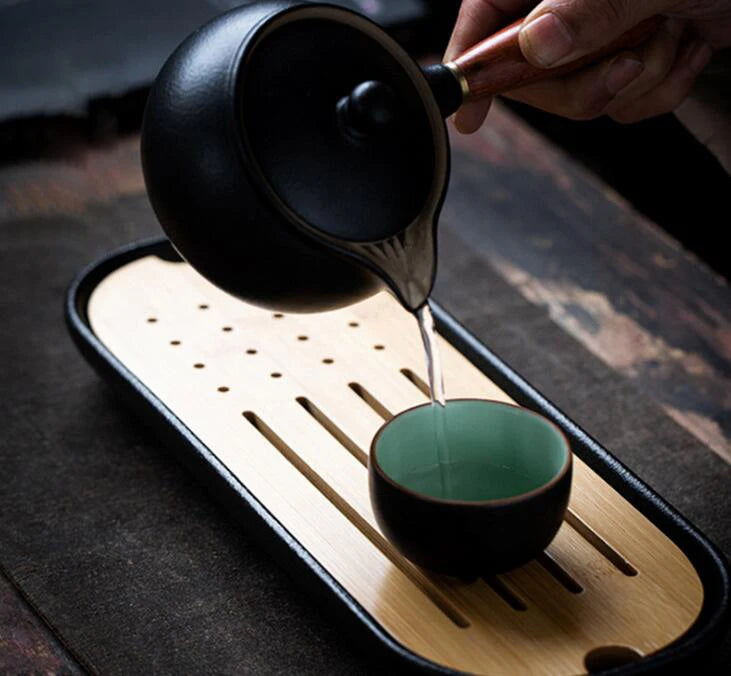 Plateau à thé simple en bois de bambou