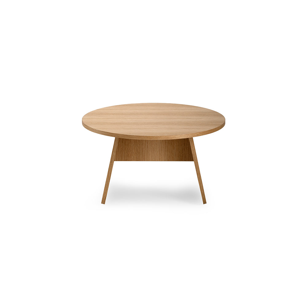 MOMOKO Round Side Table 71 Oiled Oak Veneer