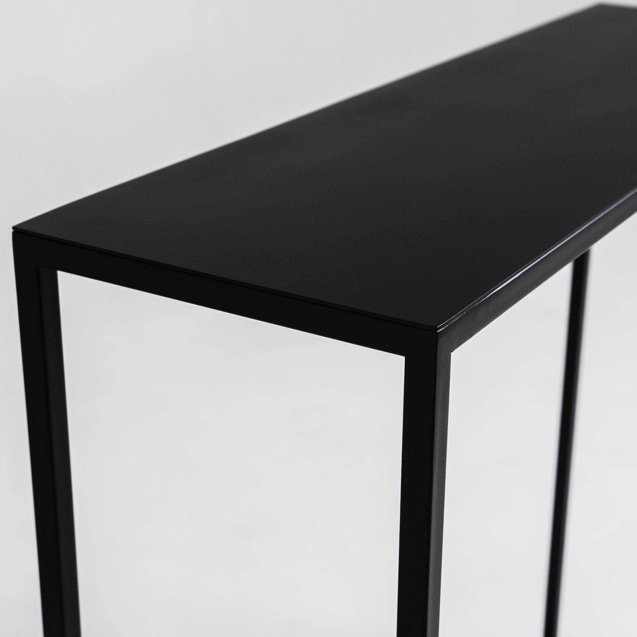 JULITA Console Metal 92 Black Close View