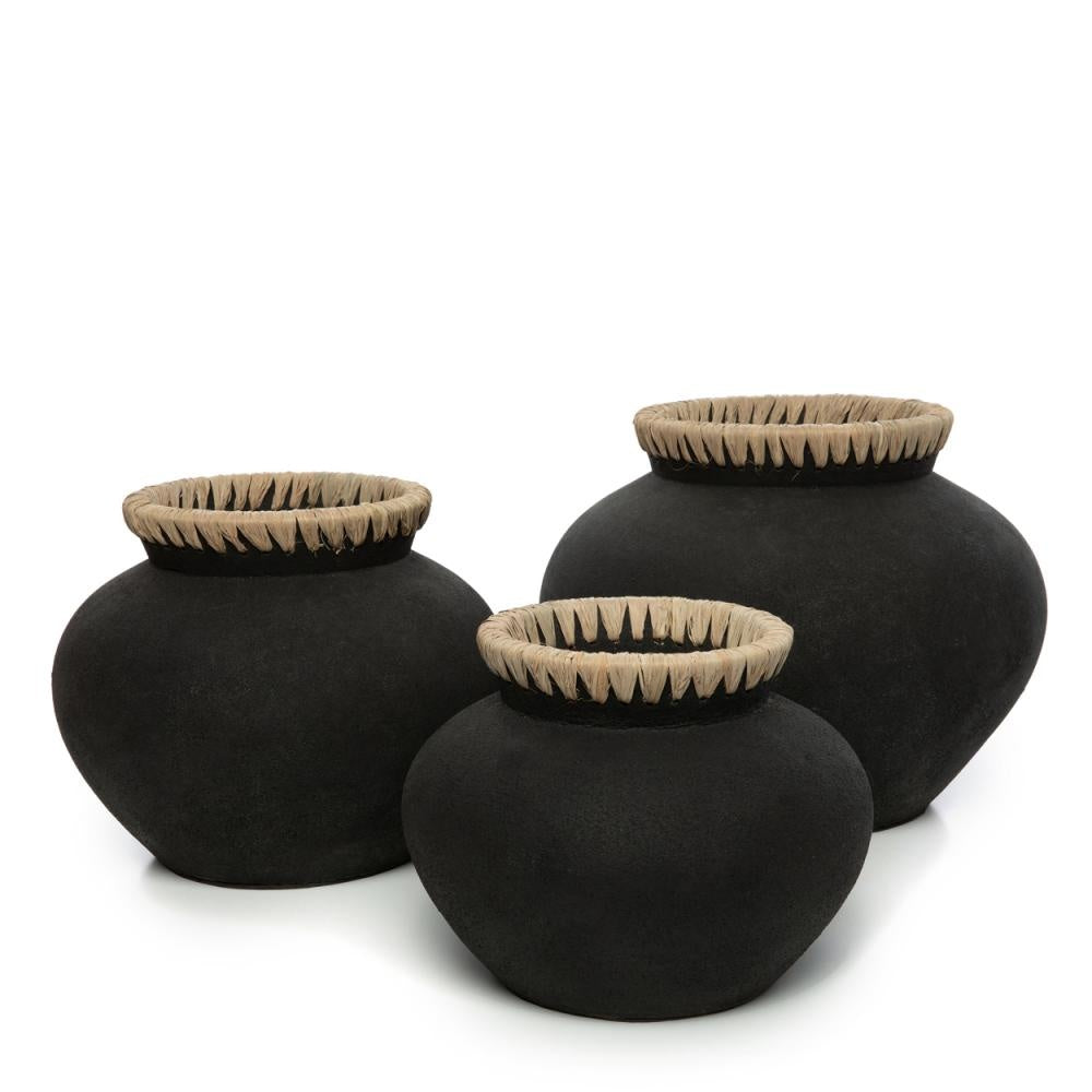 THE STYLY Vase set of three black vases