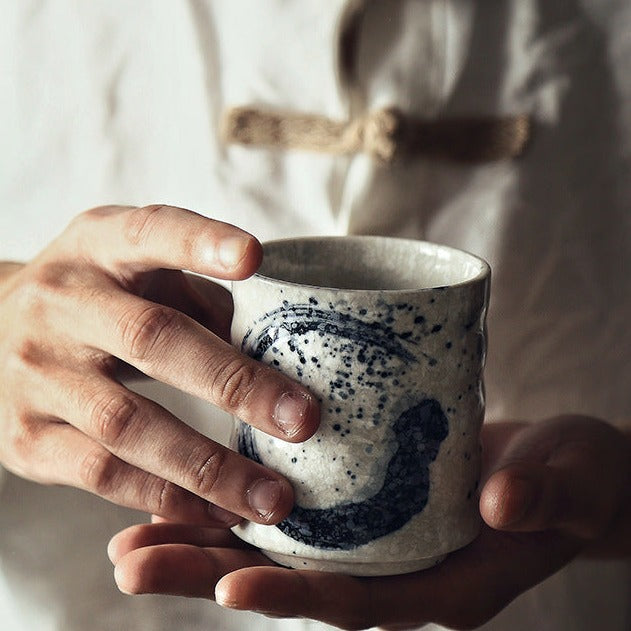 Tasse à thé en céramique japonaise peinte à la main