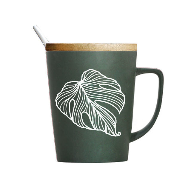 Tasse à café en céramique motif feuille