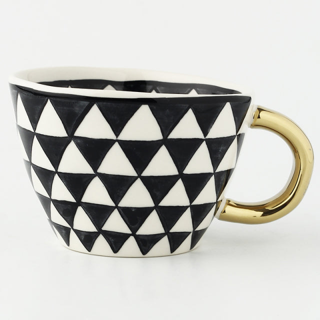 Tasses en céramique géométriques peintes à la main avec anse en or