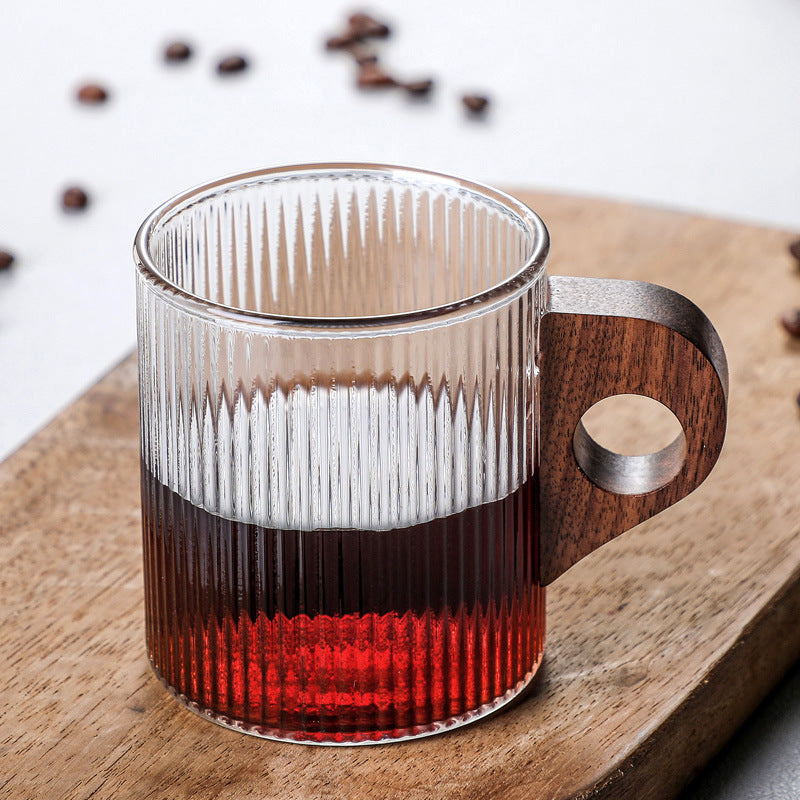 Tasses à café avec manche en bois de noyer