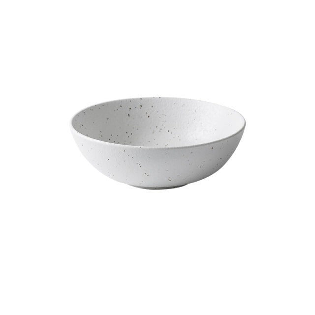 Assiettes et bols en céramique blanche de style nordique