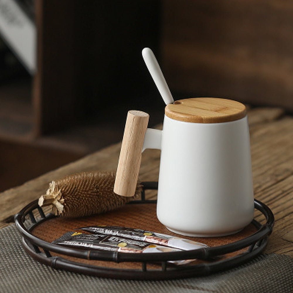 Tasse à café en céramique de style nordique avec poignée en bois